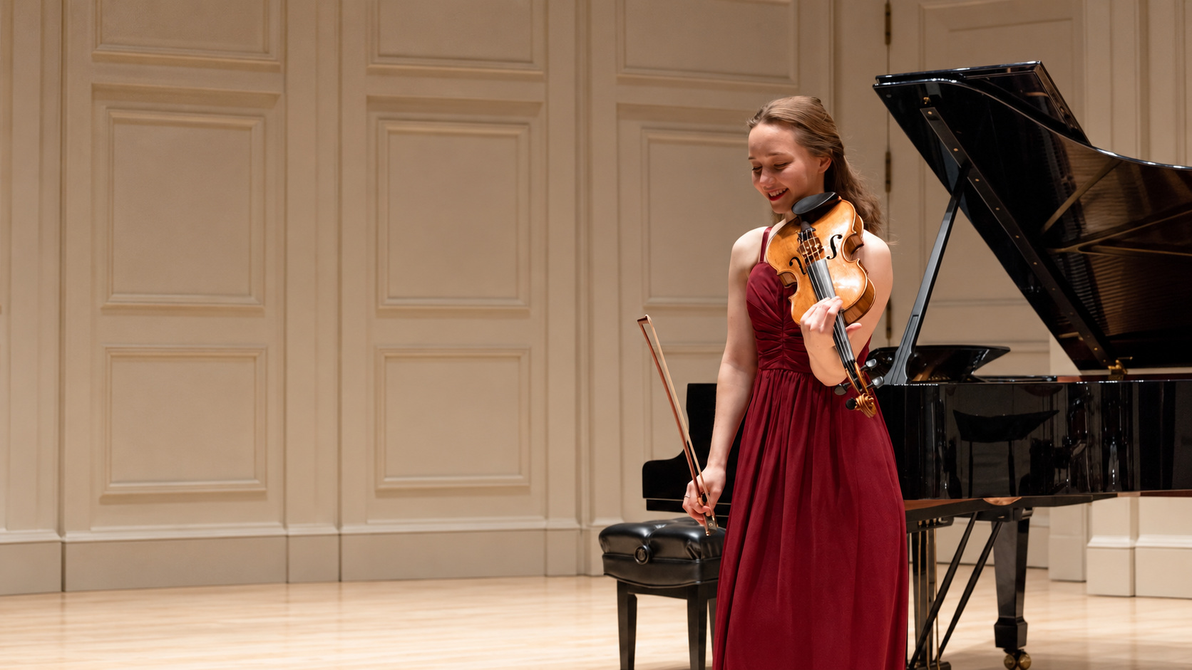 Eliane Menzel, Violinist — AYA artist portrait