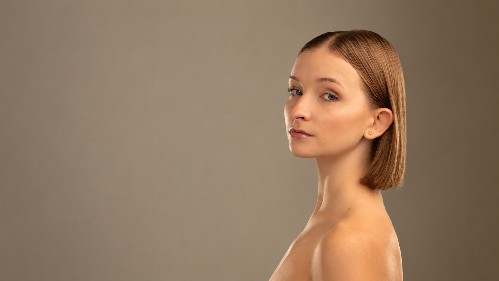 Julia Weber, Dancer / Choreographer — AYA artist portrait