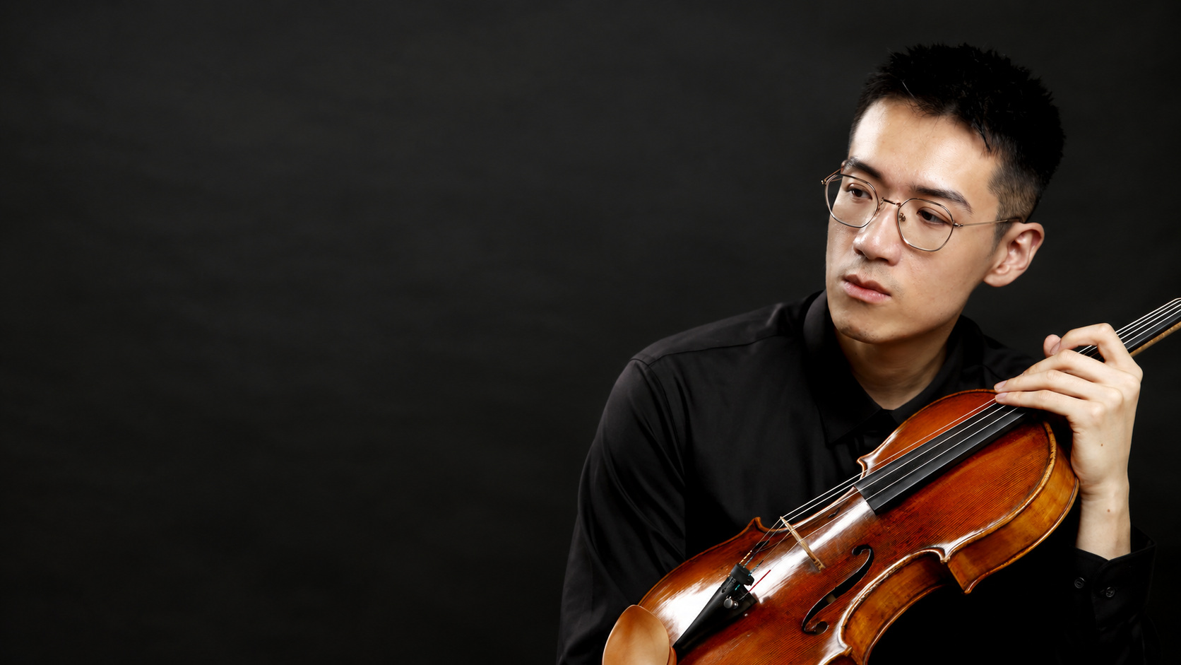 Zhanbo Zheng, Violist — AYA artist portrait